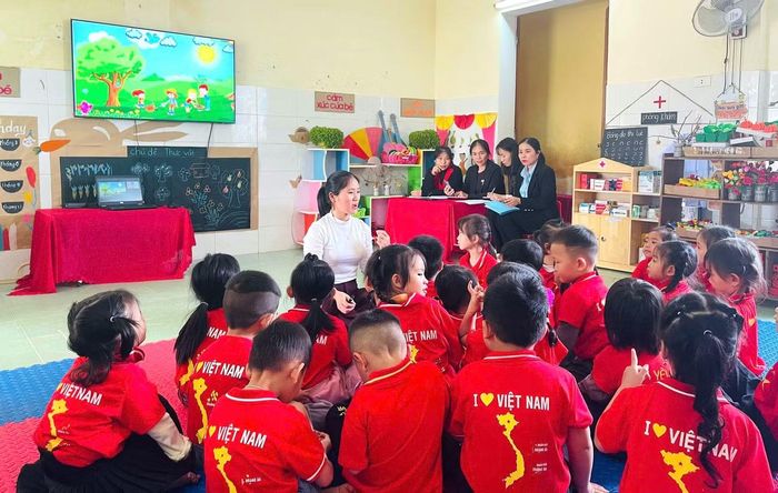 Cô Hiền được đánh giá là giáo viên tâm huyết, tận tâm với học trò.