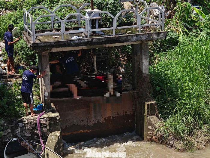 Khu vực tìm thấy thi thể nạn nhân.