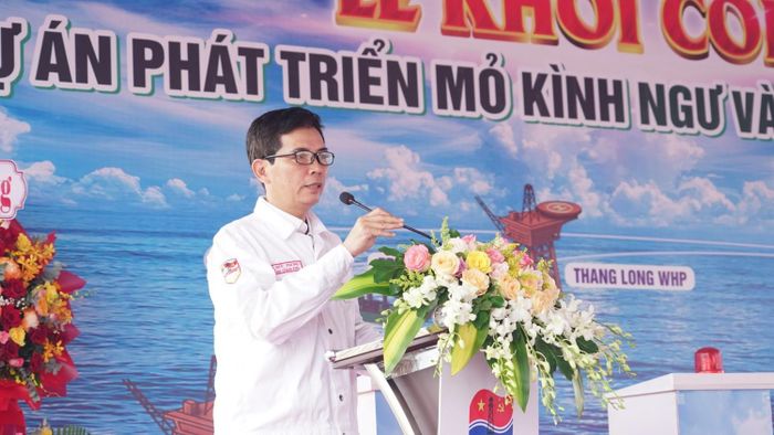 Ông Đặng Đức Phong - Phó Tổng Giám đốc Vietsovpetro: Vietsovpetro đã tập trung huy động tối đa lực lượng cán bộ, kỹ sư, người lao động tinh nhuệ và giàu kinh nghiệm cho dự án.