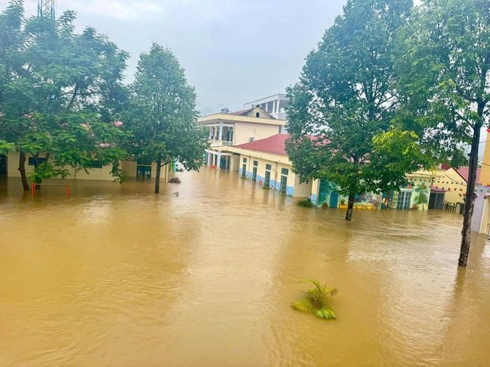 Học sinh nhiều địa phương vẫn đang phải nghỉ học