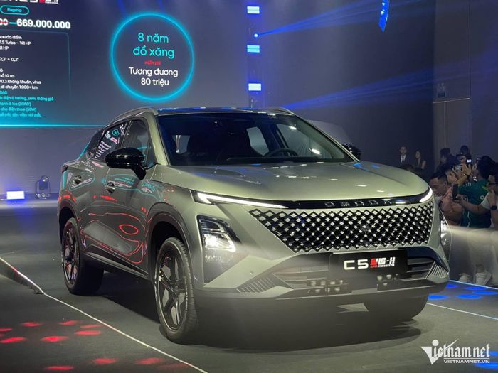 Omoda C5 đang được giảm giá từ 50-80 triệu đồng tuỳ phiên bản trong tháng 9. Ảnh: Hoàng Hiệp