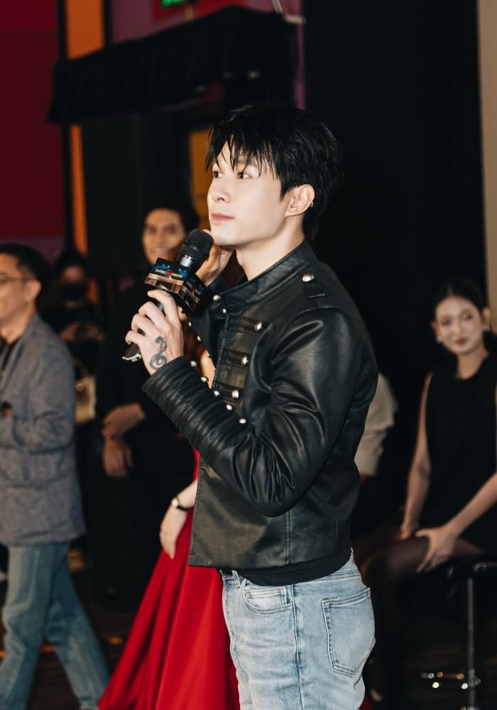Diễn viên tại buổi giao lưu. 