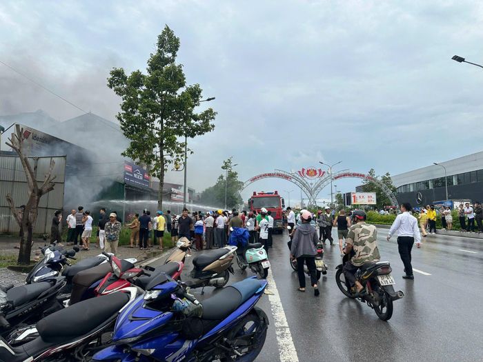 Khu vực xảy ra vụ cháy ô tô. Ảnh: CTV