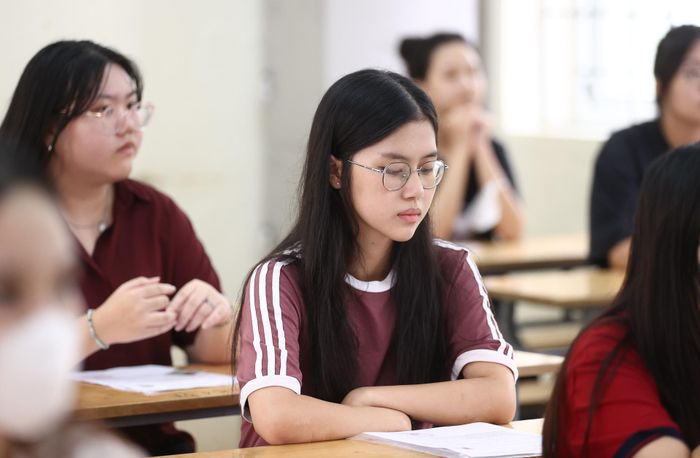 Học sinh thi tốt nghiệp THPT tại Hà Nội. Ảnh: Thạch Thảo