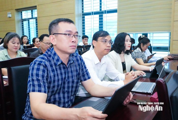 Các báo cáo viên cơ sở tham gia hội nghị. Ảnh: Mai Hoa