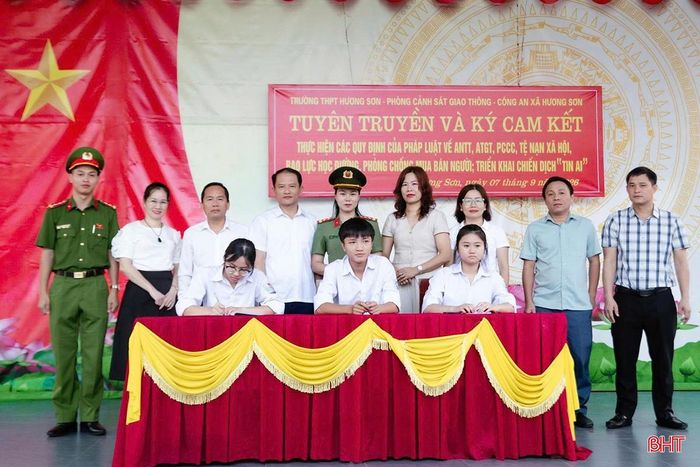 Những kiến thức pháp luật thiết thực trở thành “lá chắn” giúp học sinh toàn tỉnh nâng cao ý thức, chủ động phòng ngừa và bảo vệ bản thân.