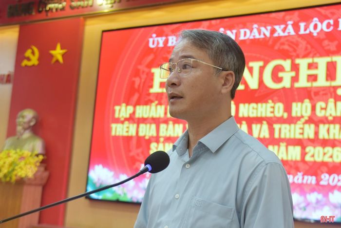 Ông Trần Phi Long - Phó Chủ tịch UBND xã Lộc Hà phát biểu, giao nhiệm vụ cho lớp tập huấn.