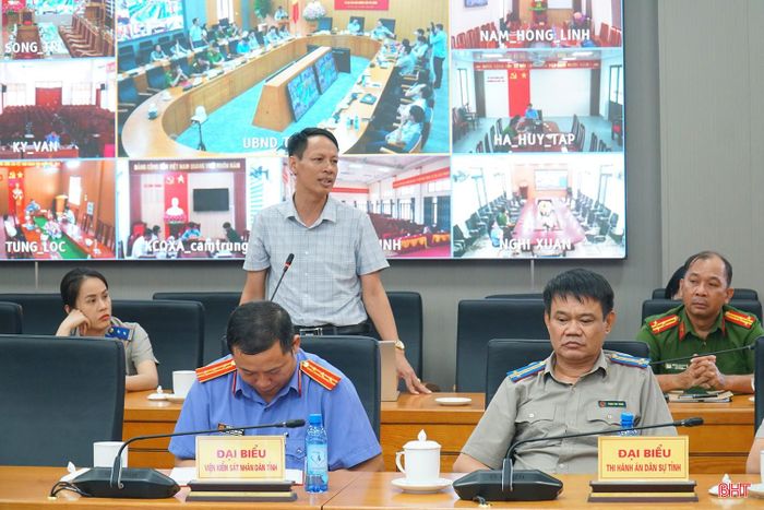 Hội nghị dành thời gian giải đáp các vướng mắc, trao đổi, làm rõ những vấn đề phát sinh trong thực tiễn thi hành án dân sự.