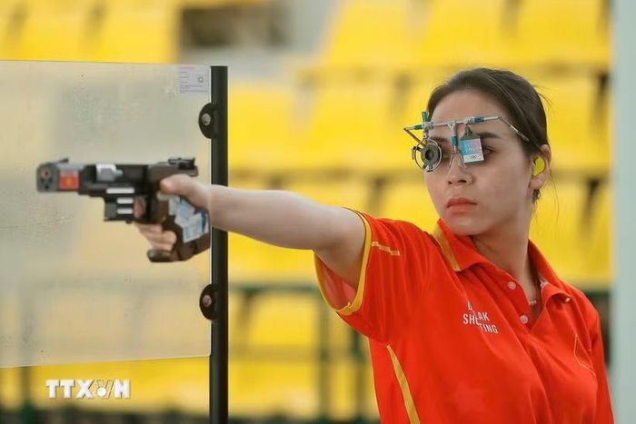 Xạ thủ Trịnh Thu Vinh. (Ảnh: Minh Quyết/TTXVN)