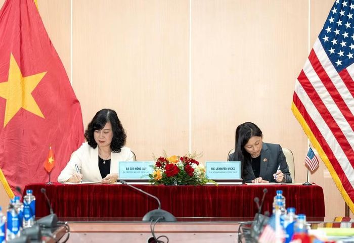 Đại diện của Việt Nam và Hoa Kỳ đã ký Bản ghi nhớ về Hợp tác y tế có thời hạn 5 năm.
