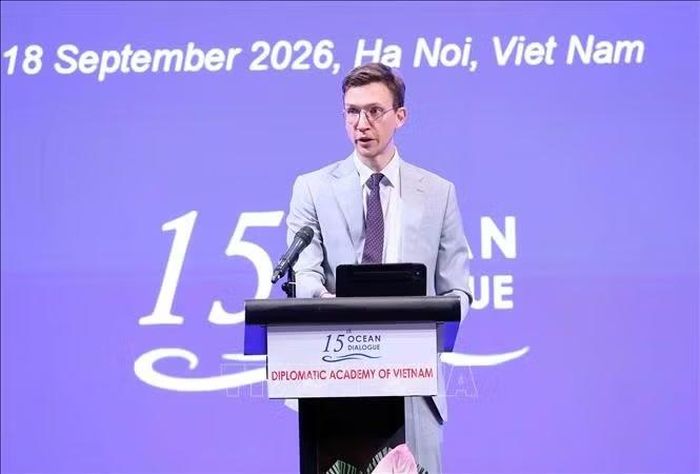 Trưởng Đại diện Quỹ Konrad-Adenauer-Stiftung (KAS) tại Việt Nam Lewe Paul phát biểu. Ảnh: An Đăng/TTXVN