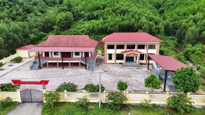 Nhà văn hóa cộng đồng bản Rào Tre là nơi sinh hoạt chung của đồng bào Chứt.