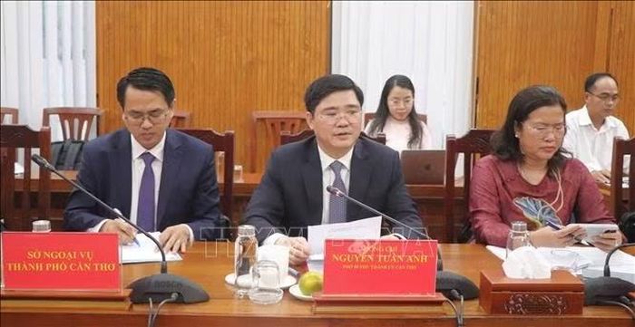 Ông Nguyễn Tuấn Anh, Phó Bí thư Thành ủy Cần Thơ, phát biểu.