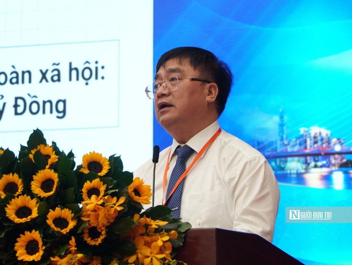 Ông Hoàng Vũ Thảnh, Thành ủy viên, Giám đốc Sở Tài chính Tp.HCM.
