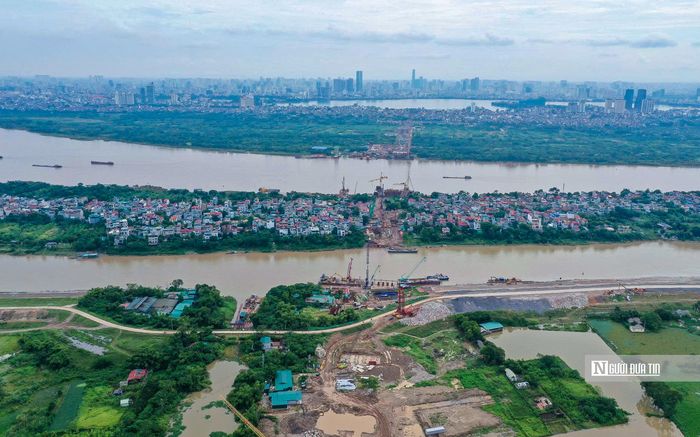 Cầu Tứ Liên và đường dẫn có tổng chiều dài gần 12km sẽ kết nối trung tâm Hà Nội với khu vực phía Bắc, Đông Bắc và Trung tâm Hội chợ triển lãm Quốc gia, tuyến đường từ sân bay Gia Bình (Bắc Ninh) về nội đô. Riêng phần cầu Tứ Liên có chiều dài khoảng 5,15 km, nối đường Nghi Tàm với đường Trường Sa. Dự án gồm cầu chính vượt sông Hồng, cầu vượt sông Đuống, cầu dẫn...
