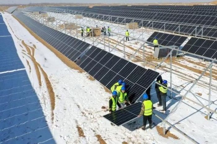 Công ty khác của Elon Musk là Tesla ký hợp đồng mua sắm thiết bị trị giá tới 2,9 tỷ USD với các doanh nghiệp điện mặt trời Trung Quốc. Ảnh: Creaders,