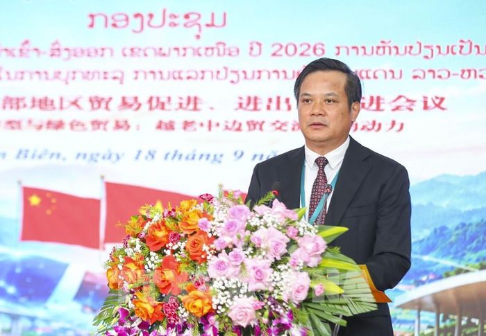 Ông Lò Văn Cương, Phó Chủ tịch Thường trực UBND Điện Biên, phát biểu tại Hội nghị. Ảnh: Xuân Tư - TTXVN 