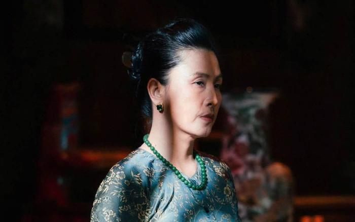 Gần 150 thành viên đoàn phim cùng thiết bị được đưa vào khu vực rừng ngập nước U Minh Thượng nhằm tạo nên không gian sông nước đặc trưng cho câu chuyện.