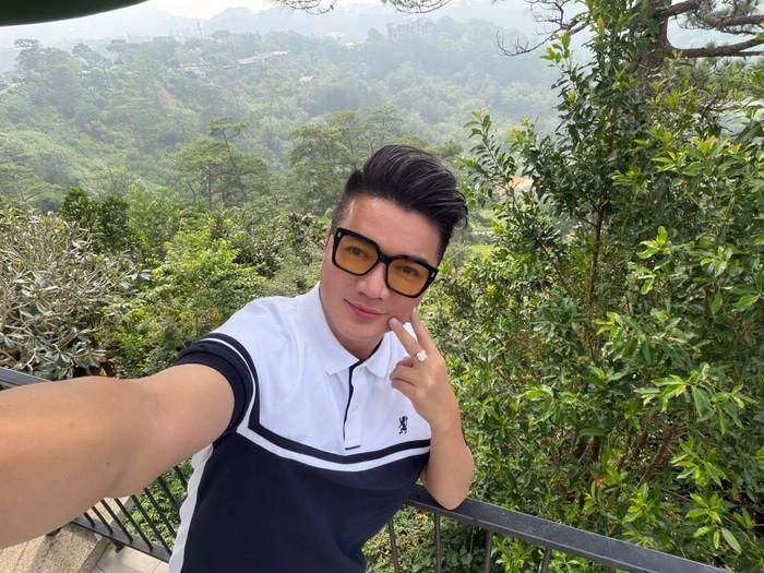 Đàm Vĩnh Hưng cập nhật tình trạng sức khỏe hiện tại, nhận sự quan tâm từ nhiều đồng nghiệp và khán giả.