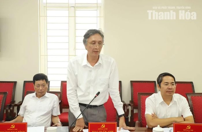 Phó Chủ nhiệm Ủy ban Kiểm tra Tỉnh ủy Mạc Tuấn Anh phát biểu tại buổi làm việc.