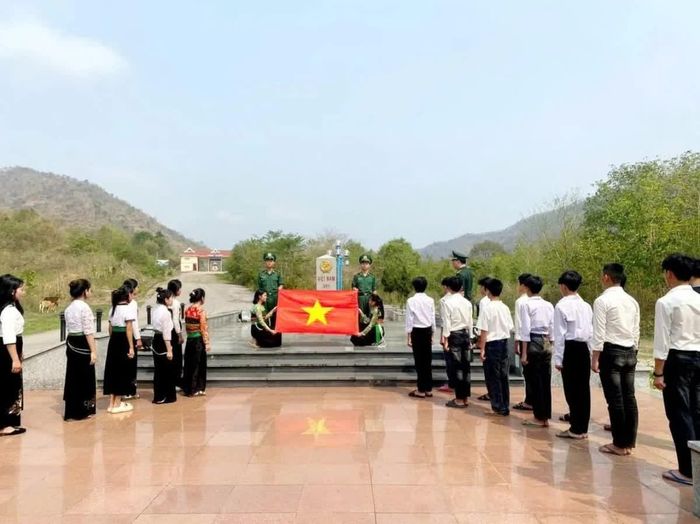“Tiết học biên cương” tại cột mốc 281 là hoạt động nằm trong khuôn khổ Chương trình “Biên cương - Đêm hội trăng rằm” năm 2026.