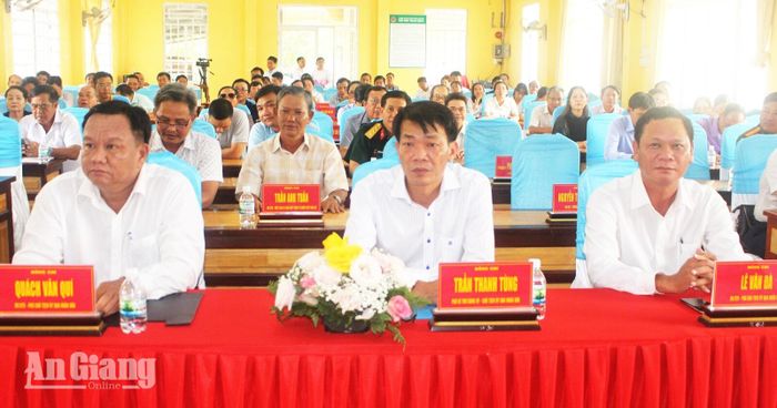 Đại biểu dự hội nghị công bố quy hoạch chung xã Óc Eo đến năm 2050.