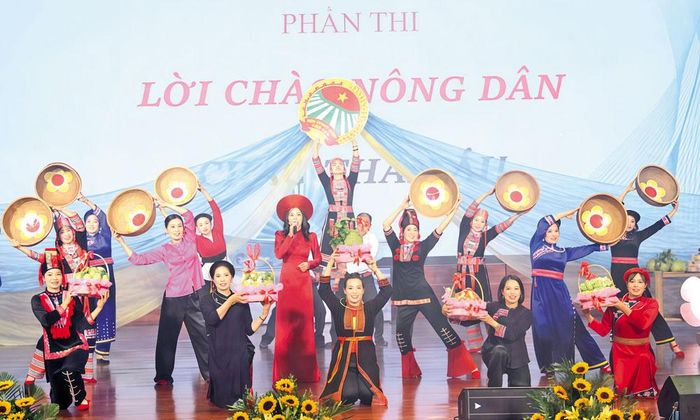 Người dân phường Chũ tham gia phong trào văn hóa, văn nghệ.