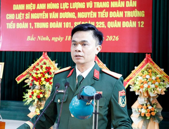  Đại tá Phạm Hồng Doanh phát biểu tại buổi lễ. 