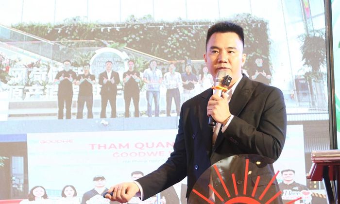Ông Trần Văn Bảo, Giám đốc Công ty An Khang Xanh chia sẻ về mô hình đầu tư, hệ thống cung ứng, hỗ trợ kỹ thuật và dịch vụ sau bán hàng của Công ty.