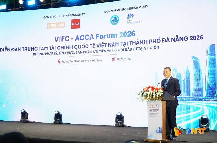 Phó Chủ tịch Thường trực UBND thành phố Hồ Kỳ Minh, Chủ tịch VIFC-DN phát biểu chào mừng diễn đàn. Ảnh: VINH ANH