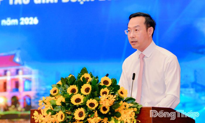 Đồng chí Nguyễn Thành Nhàn, Phó Bí thư Tỉnh ủy, Chủ tịch UBND tỉnh Đồng Tháp phát biểu tại hội nghị.