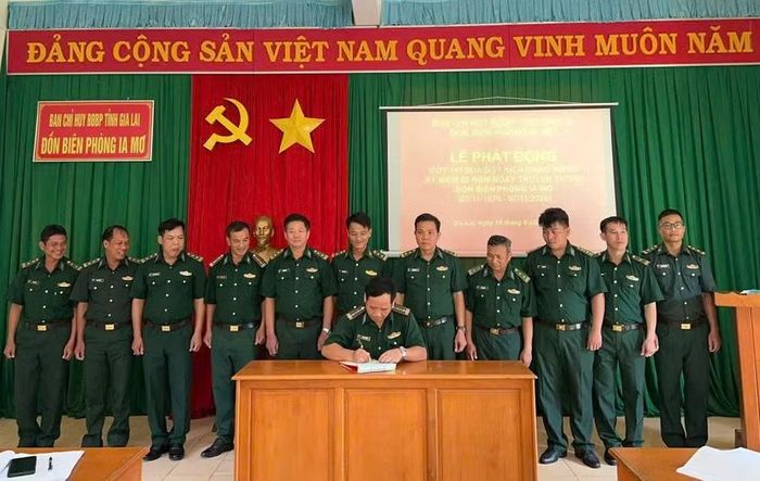 Đồn Biên phòng Ia Mơ phát động đợt thi đua chào mừng 50 năm ngày truyền thống. Ảnh: N.T