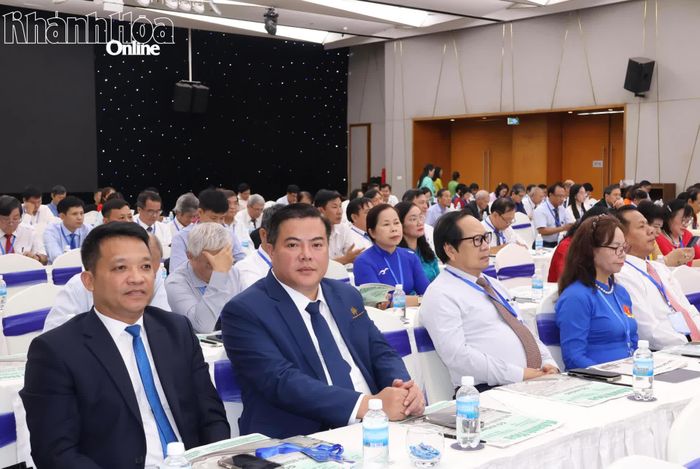 Các đại biểu tham dự đại hội.
