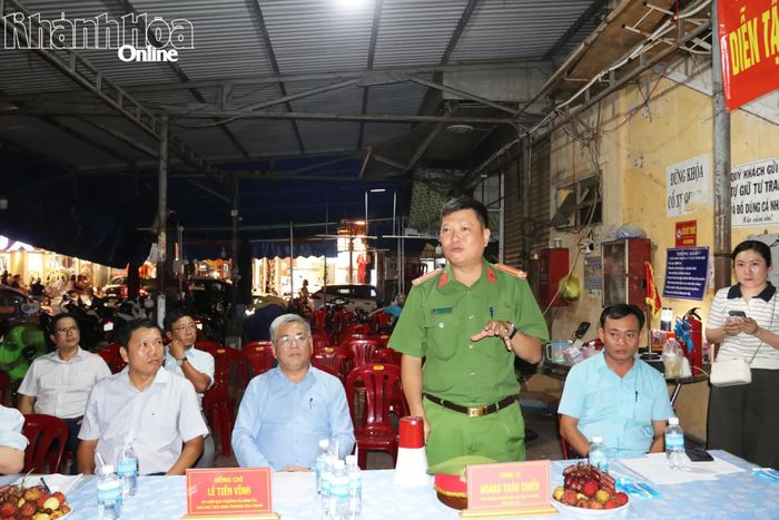 Trung tá Hoàng Xuân Chiến phát biểu tại buổi thực tập.
