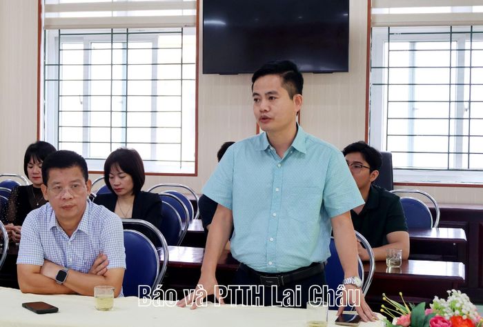 Tiến sĩ, bác sĩ Nguyễn Minh Tuấn - Bệnh viện E phát biểu tại buổi hỗ trợ.
