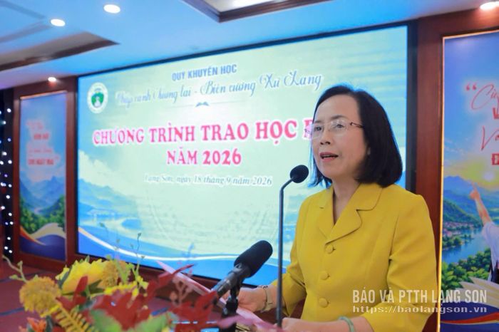 Đồng chí Đoàn Thị Hậu, Phó Bí thư Thường trực Tỉnh ủy, Chủ tịch HĐND tỉnh phát biểu tại chương trình
