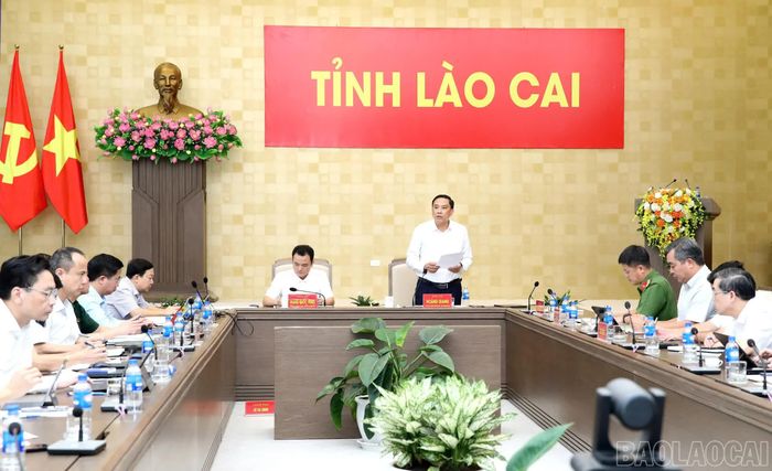 Phó Bí thư Thường trực Tỉnh ủy Hoàng Giang yêu cầu xác định rõ nguyên nhân, trách nhiệm và giải pháp đối với từng dự án chậm tiến độ.