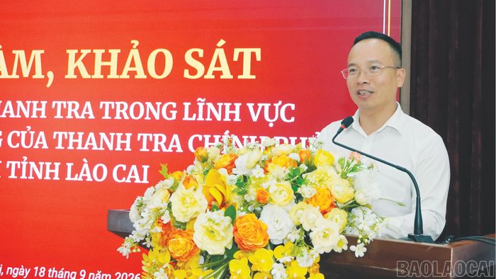 Đồng chí Nguyễn Văn Lương - Hiệu trưởng Trường Cán bộ thanh tra gợi ý nội dung thảo luận tọa đàm.