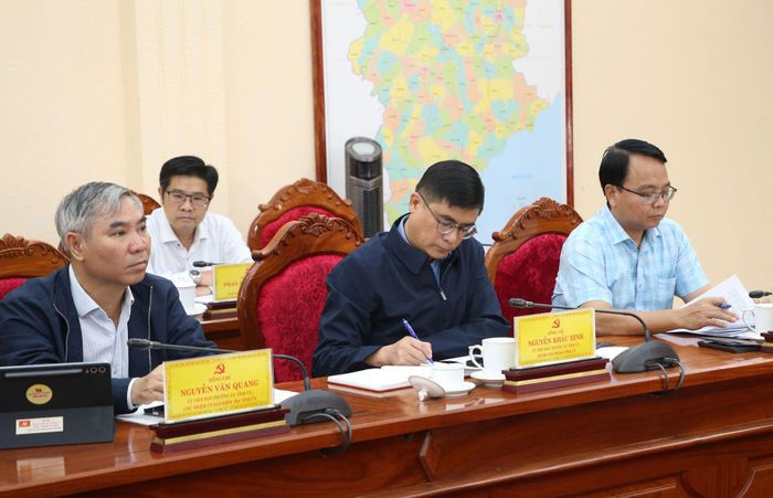 Các đại biểu tham dự cuộc họp