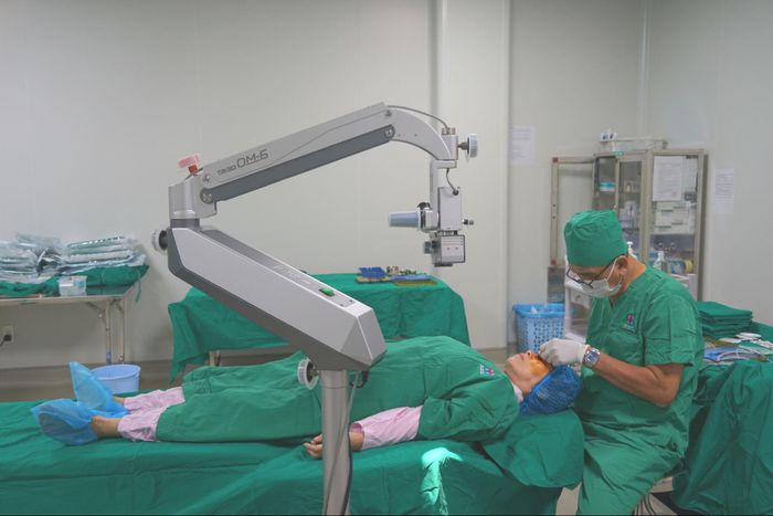 Bệnh nhân đa phần lớn tuổi và có hoàn cảnh khó khăn