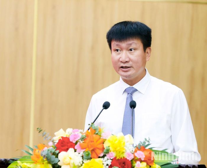 Đồng chí Trần Huy Tuấn, Ủy viên Trung ương Đảng, Bí thư Tỉnh ủy quán triệt nội dung cốt lõi và Chương trình, Kế hoạch hành động của Ban Thường vụ Tỉnh ủy thực hiện Nghị quyết số 24-NQ/TW; Nghị quyết số 25-NQ/TW và Chỉ thị số 07-CT/TW của Bộ Chính trị.