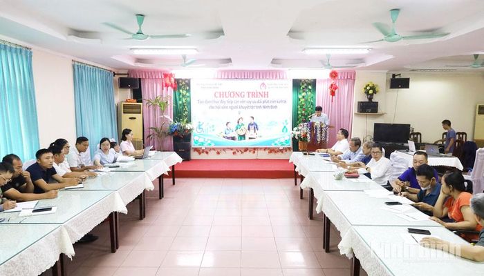 Quang cảnh chương trình tọa đàm.