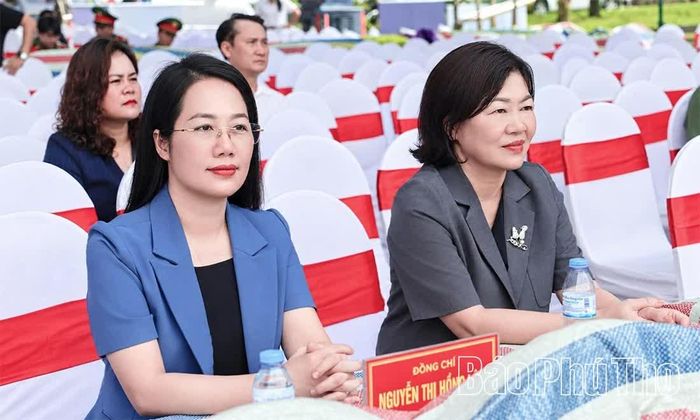 Lãnh đạo các sở, ngành, đơn vị liên quan tham dự và tiếp thu các ý kiến chỉ đạo tại chương trình, đảm bảo lễ kỷ niệm diễn ra an toàn, trang trọng.