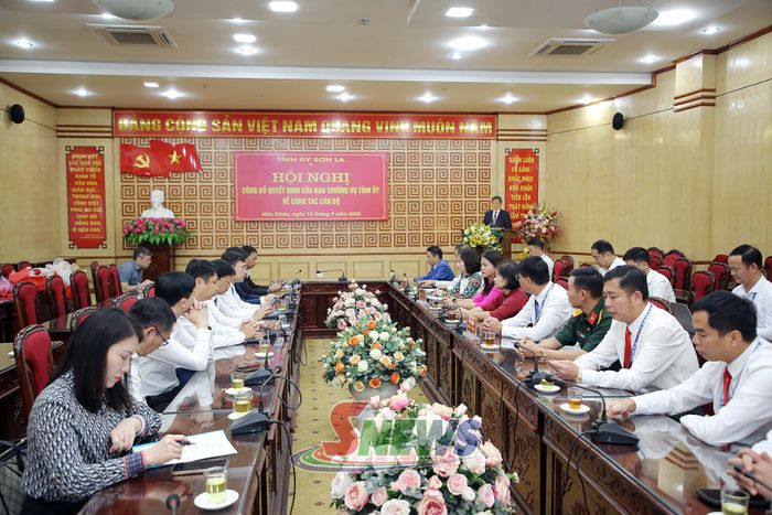 Hội nghị công bố quyết định của Ban Thường vụ Tỉnh ủy về công tác cán bộ.