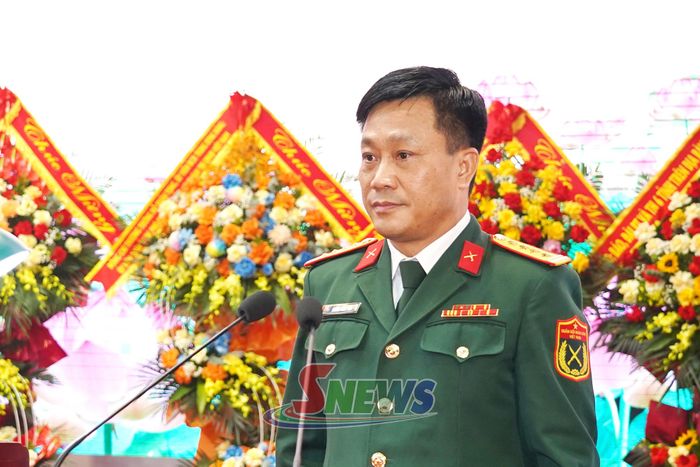 Đại diện Cục Chính trị Quân khu 2 phát biểu diễn văn tại Lễ kỷ niệm.