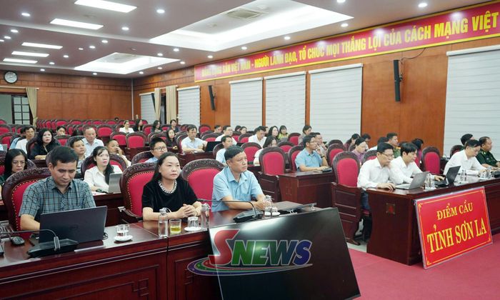Các đại biểu dự hội nghị tại điểm cầu tỉnh Sơn La.