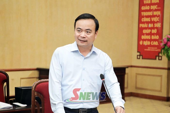 Đồng chí Phó Chủ tịch Thường trực UBND tỉnh phát biểu tại cuộc làm việc.