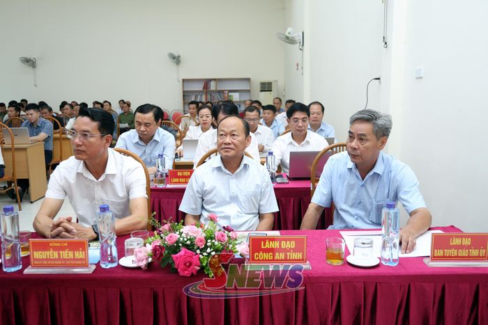 Các đại biểu dự hội nghị.