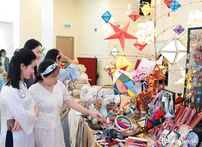 Sản phẩm của Nghĩa Collection ngày càng được người tiêu dùng biết đến.