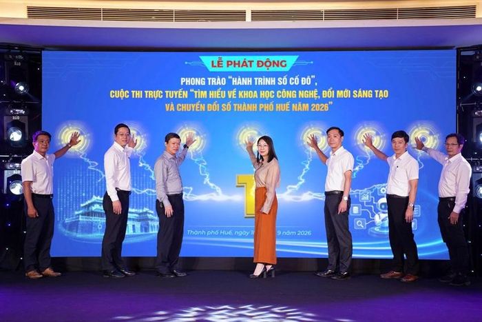  Nhấn nút phát động Phong trào "Hành trình số Cố đô" và cuộc thi Tìm hiểu về khoa học công nghệ, đổi mới sáng tạo và chuyển đổi số thành phố Huế năm 2026